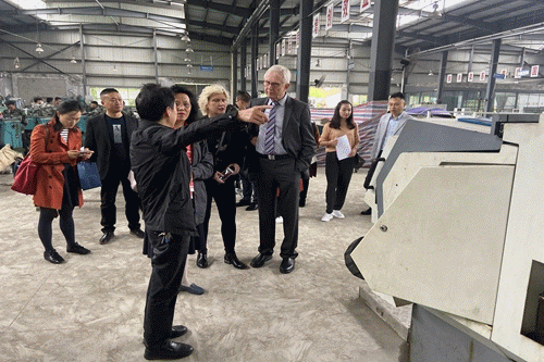 说明: http://www.scvtc.edu.cn/__local/7/60/06/786CF94DB5B05FAB3BA3C320755_2BE4A2E9_56CEF.gif